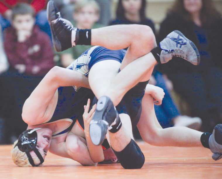 Wrestling: DV vs Corona